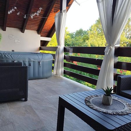 Deluxe Apartment With Jacuzzi - Patar Rakovica Esterno foto