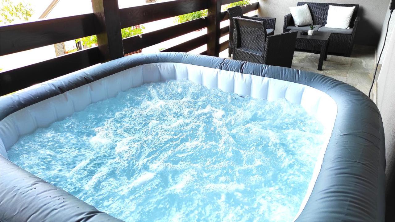 Deluxe Apartment With Jacuzzi - Patar Rakovica Esterno foto