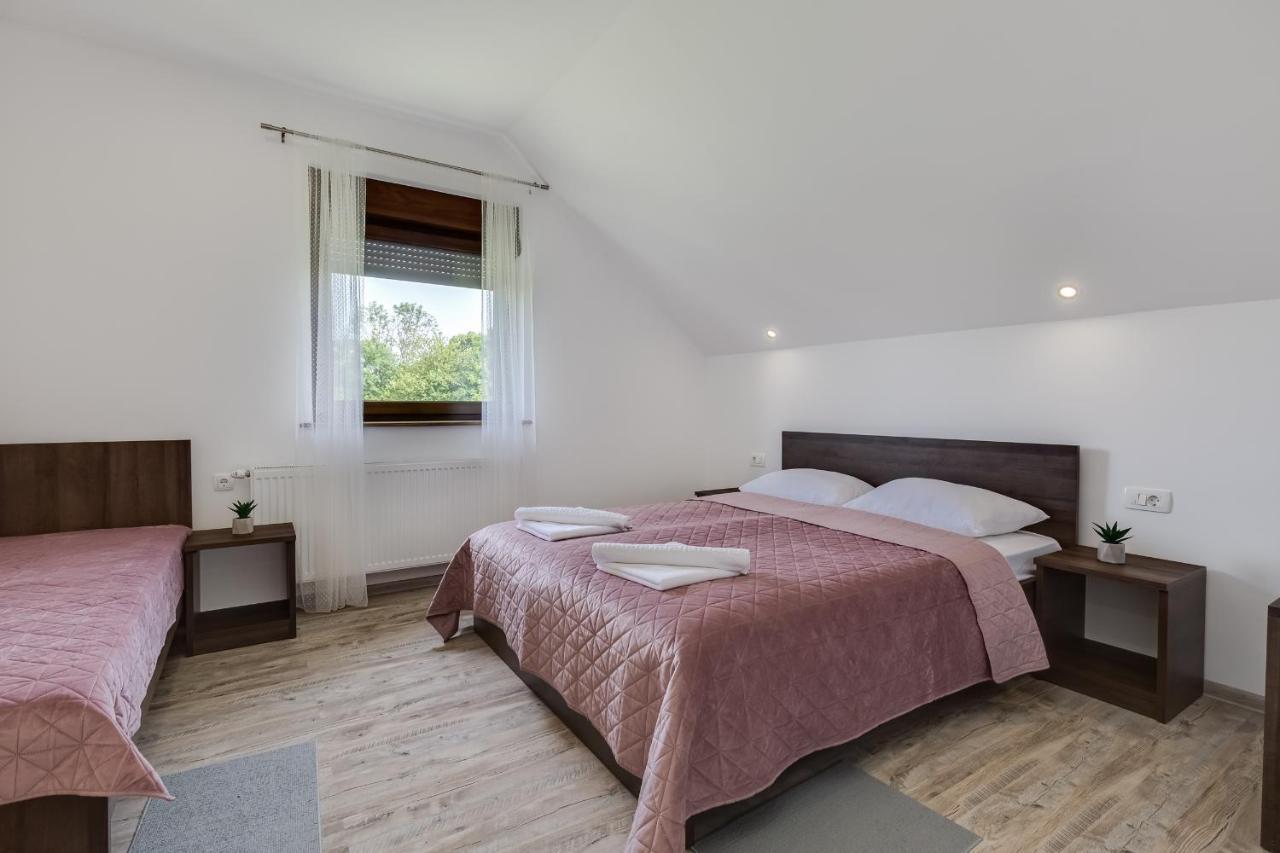 Deluxe Apartment With Jacuzzi - Patar Rakovica Esterno foto
