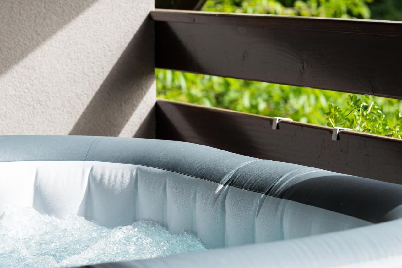 Deluxe Apartment With Jacuzzi - Patar Rakovica Esterno foto