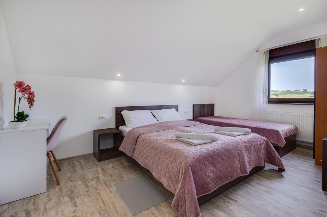 Deluxe Apartment With Jacuzzi - Patar Rakovica Esterno foto
