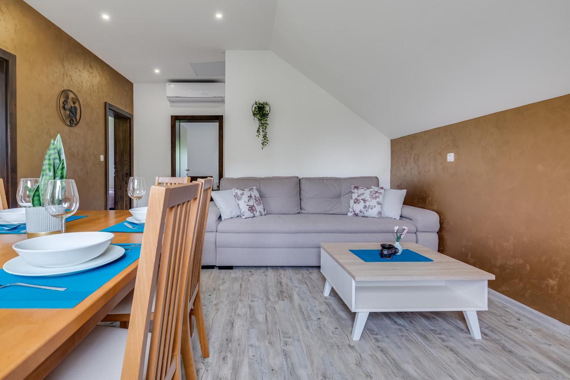 Deluxe Apartment With Jacuzzi - Patar Rakovica Esterno foto