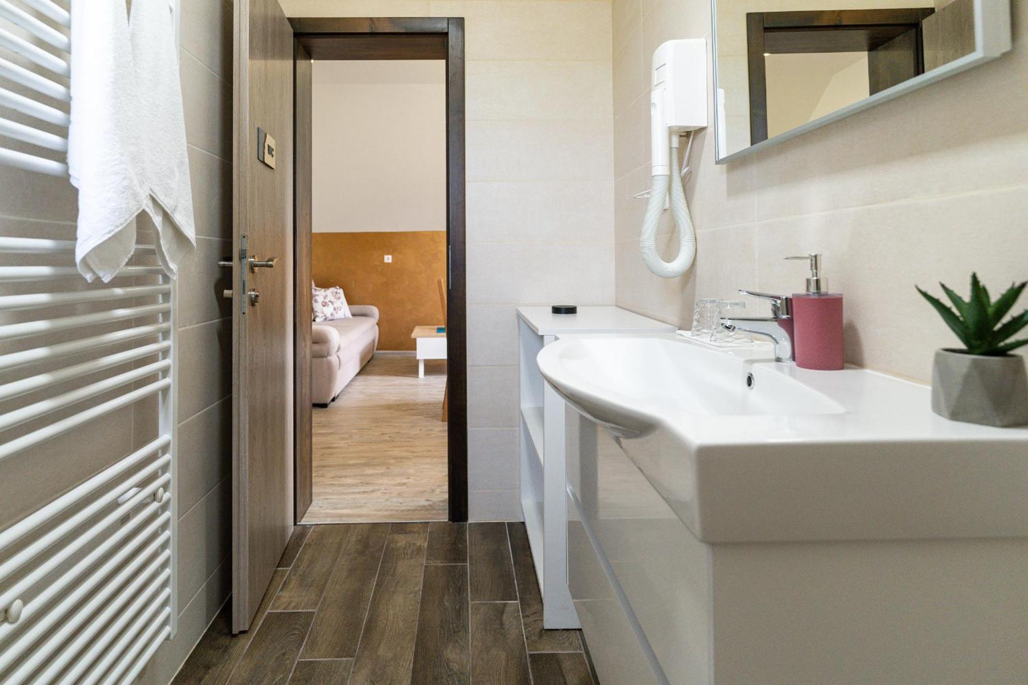 Deluxe Apartment With Jacuzzi - Patar Rakovica Camera foto